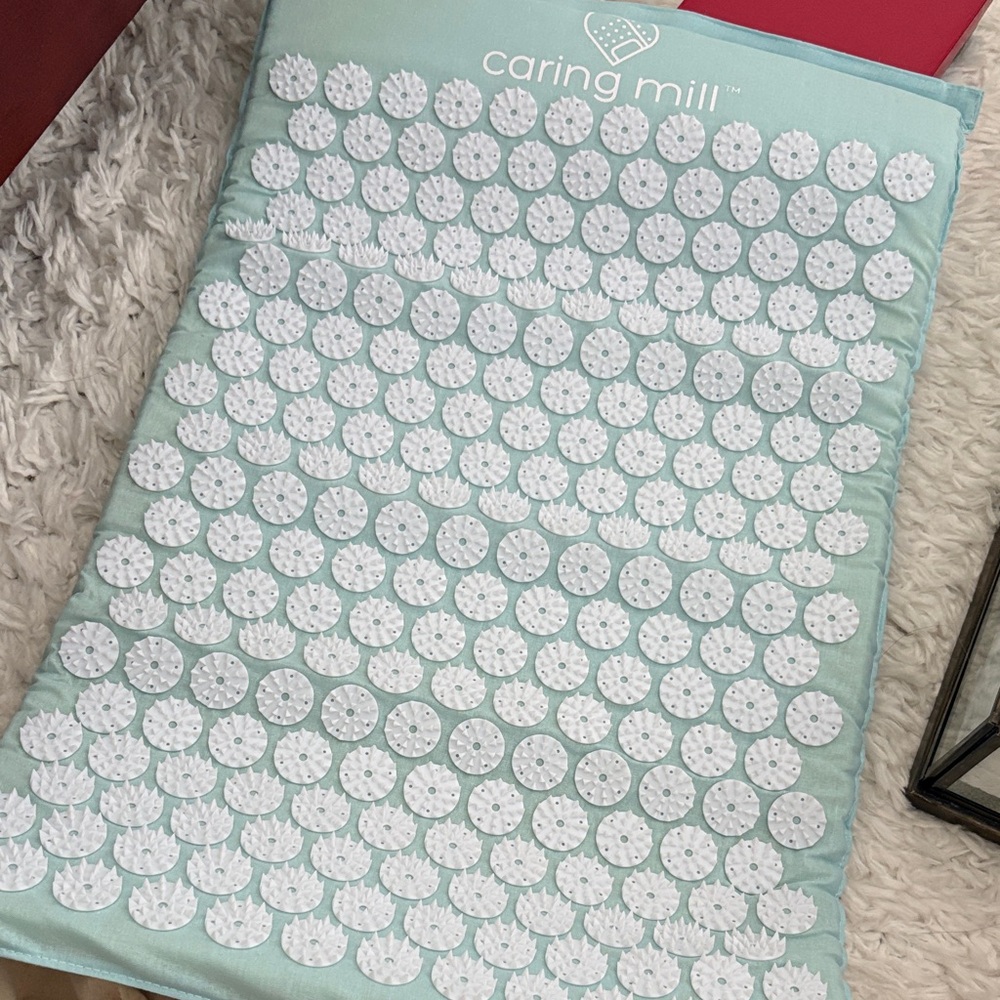 NEW Caring Mill Acupressure Mat in Mint Green and White